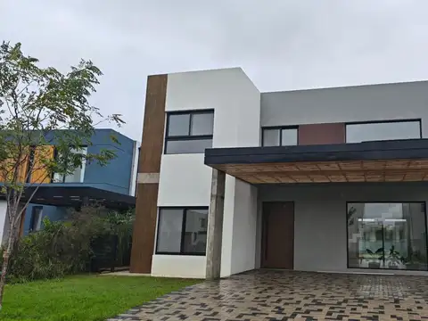 Casa en venta con 3 dormitorios