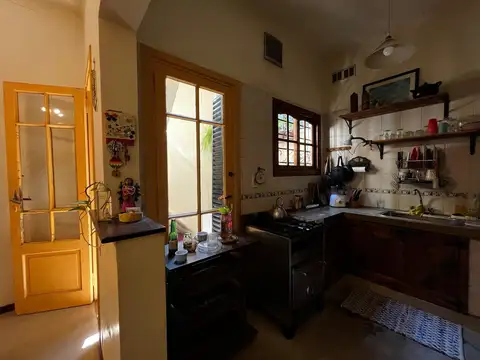 Depto Tipo Casa en Venta en Villa del Parque, USD 232.000