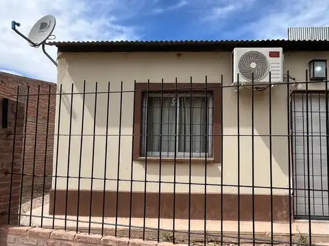 Casa en Alquiler en Rincon de los Sauces, Pehuenches