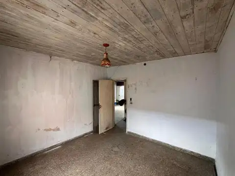 CASA A RECICLAR DE 3 AMB EN PACHECO ZONA I1