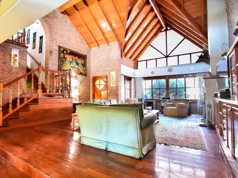 Casa en Alquiler de 5 dormitorios