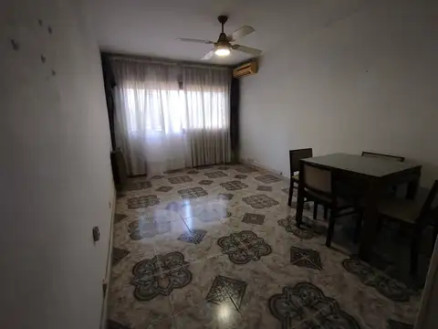 Luis Dellepiane 4200, Piso 1