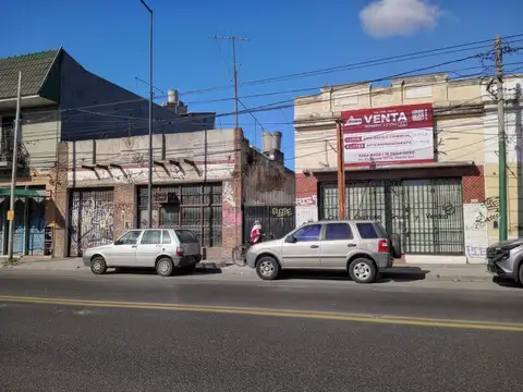VENTA- LOTE  SOBRE AVENIDAD- ZONIFICACION AC- Ituzaingo