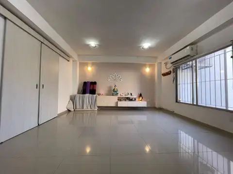 VENTA PH 4 AMBIENTES COCHERA Y PATIO