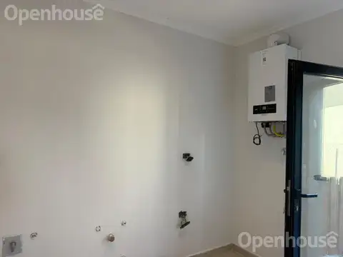Casa 6 ambientes con 2 baños