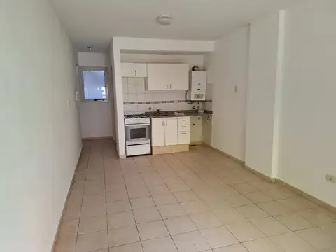 Salta 2000, Piso 1