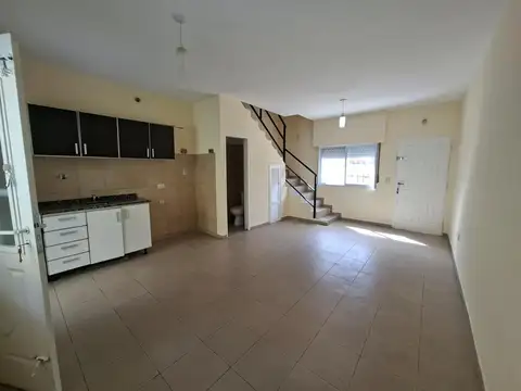 Alquiler duplex  2 dorm en 2 plantas sin expensas