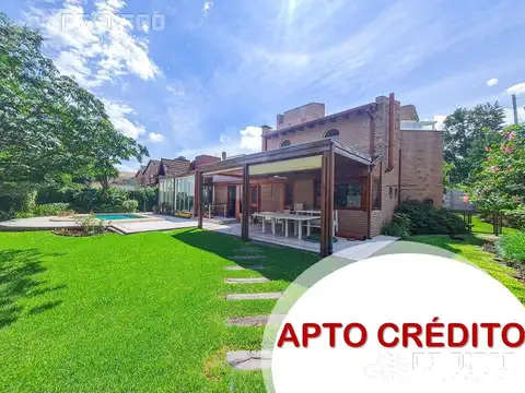 Apto crédito - Venta casa 5 ambientes doble lote, pileta y ascensor -  Country San Miguel de Ghiso