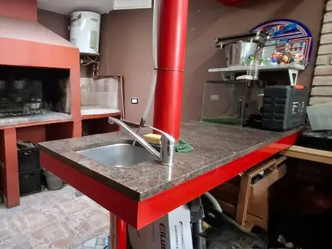 Depto Tipo Casa en Venta en Villa Pueyrredon, USD 235.000