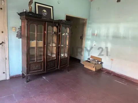 Héctor Guidi 1800, Piso 0