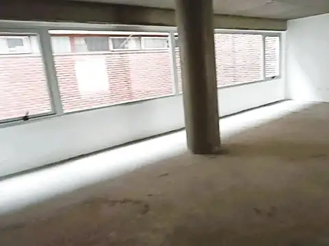 Oficina en Alquiler al Norte