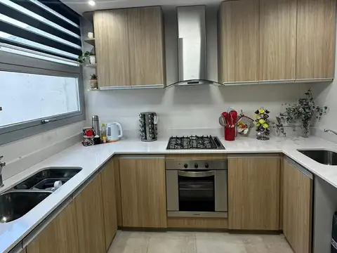 VENTA DEPARTAMENTO SEMIPISO DE CATEGORÍA