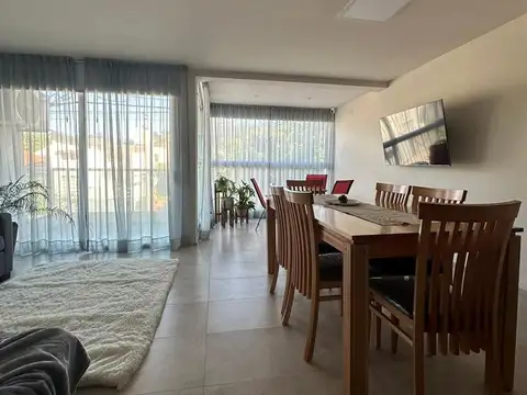 VENTA DEPARTAMENTO SEMIPISO DE CATEGORÍA