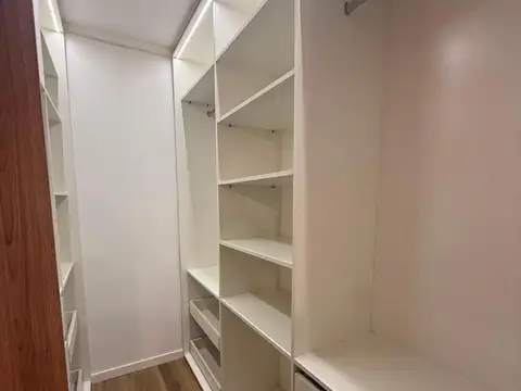 Depto Tipo Casa en Venta 80 años