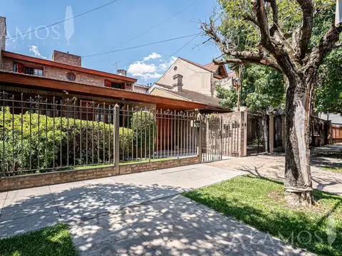 VENTA CASA 5 AMB HAEDO NORTE FONDO PILETA