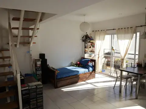 Depto Tipo Casa 3 ambientes con 1 baño