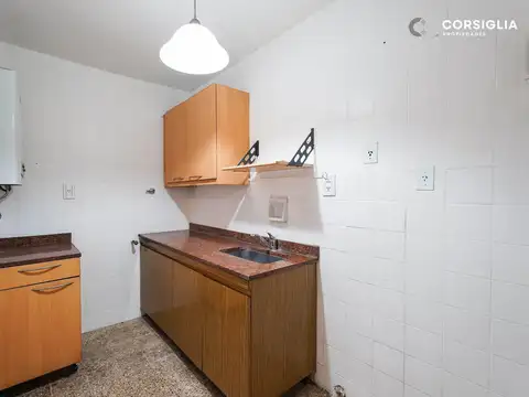 VENTA DEPARTAMENTO 2 AMBIENTES CON BALCON EN FLORES