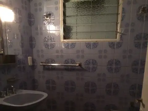 Departamento Interno en PB 3 Ambientes en Venta - Castelar Centro