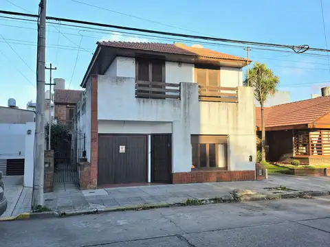 Depto Tipo Casa en Venta de 4 ambientes