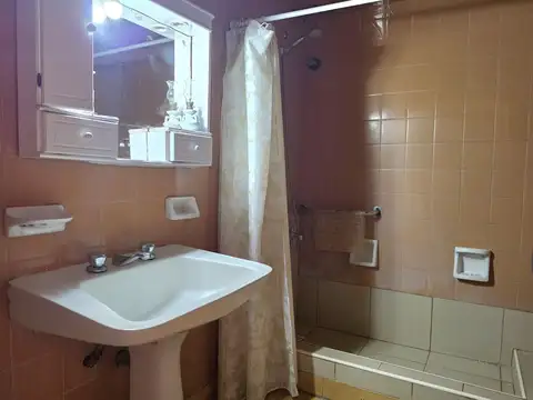 Depto Tipo Casa en Venta 60 años