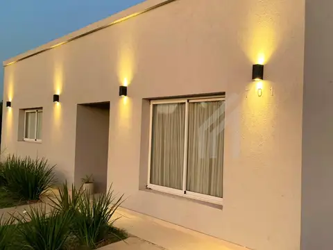 Casa en Alquiler de 3 dormitorios