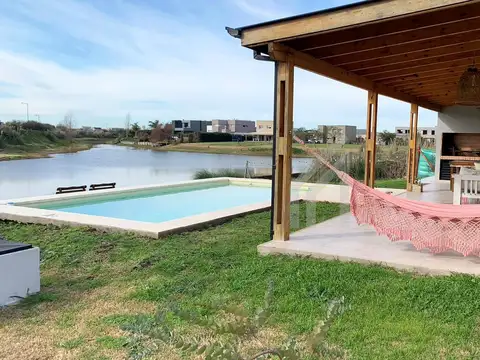 Casa  en Alquiler en El Cantón Norte, El Cantón, Escobar