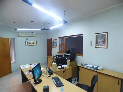 Galpon en Venta 40  mts Fondo