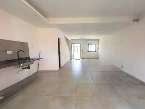 Departamento 4 ambientes con 2 baños