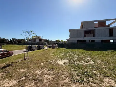 Lote de 1.009m2 en venta en Los Puentes, Nordelta