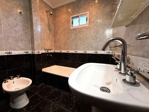 Depto Tipo Casa 2 ambientes con 1 baño