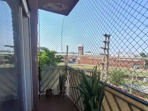 DEPARTAMENTO 3 AMBIENTES C/BALCON