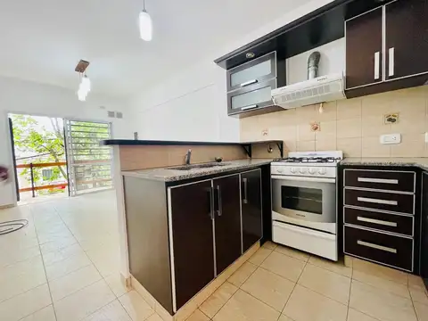 Departamento en Venta en Lomas De Zamora, USD 67.000