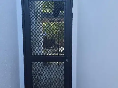 CASA PH 2 AMB, CON  PATIO PROPIO. NUEVA POMPEYA