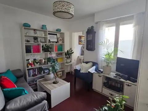 Depto Tipo Casa 2 ambientes con 1 baño