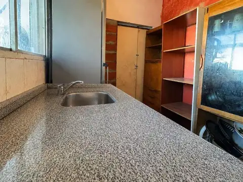 Depto Tipo Casa en Venta 40 años