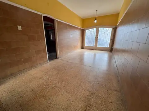 Casa en Venta en Parque Chacabuco, USD 220.000