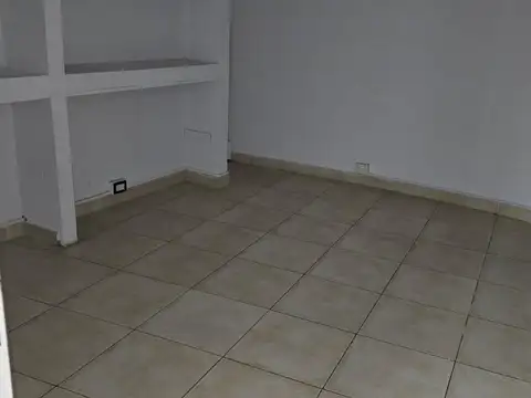 Local en Venta 40 años