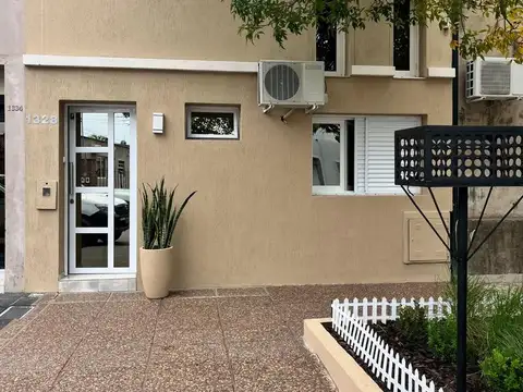 VENTA CASA EN PH -ZONA CÉNTRICA 