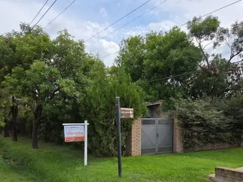 CASA EN VENTA - SAN SEBASTIAN Y SANTA LUCIA-ROLDÁN