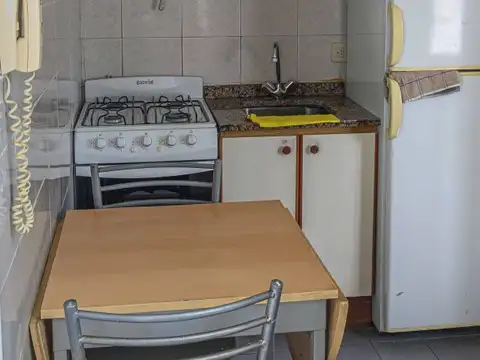 Un ambiente contrafrente A pasos de Av Rivadavia