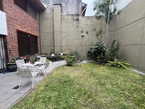 Casa 5 ambientes con 4 baños