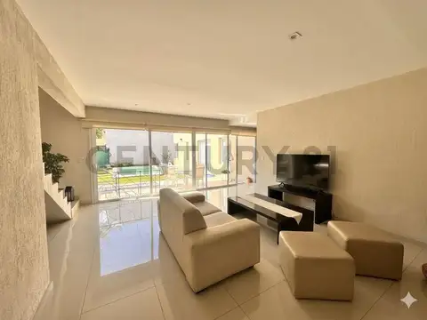Casa en Venta en Lujan De Cuyo, USD 240.000