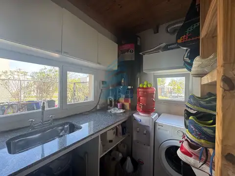Casa en Venta en Pilar del Este - Santa Elena, USD 157.000