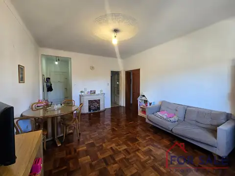 Depto Tipo Casa en Venta 60 años
