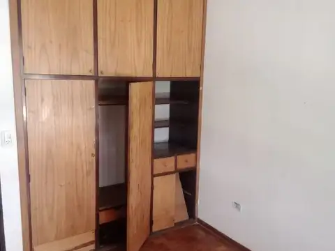 Venta Casa Multifamiliar A Mts De Av. Gral Paz
