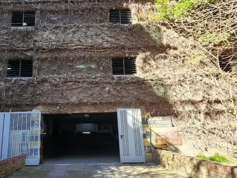 Venta cochera primer piso por rampa Belgrano,