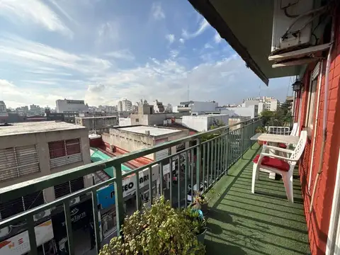 DEPARTAMENTO 4 AMBIENTES CON BALCON FLORESTA