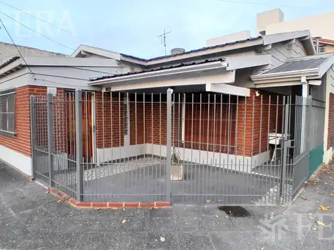 Depto Tipo Casa en Alquiler de 2 ambientes