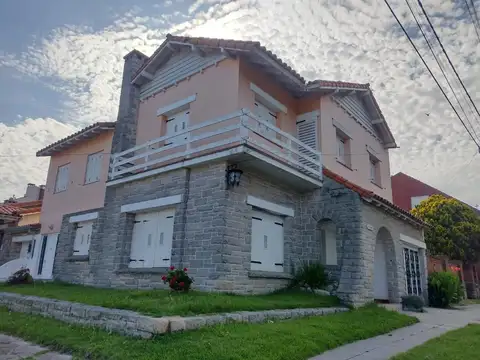 CASA EN DOS PLANTAS ALQUILER TEMPORADA 2025 