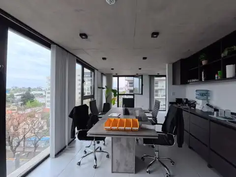Oficina en Venta en Ituzaingó Norte, USD 130.000
